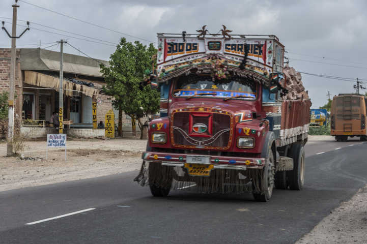 103 - India - camion
